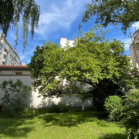 Calme Et Lumineux, Parking Disponible, 100m De Nation Paris
